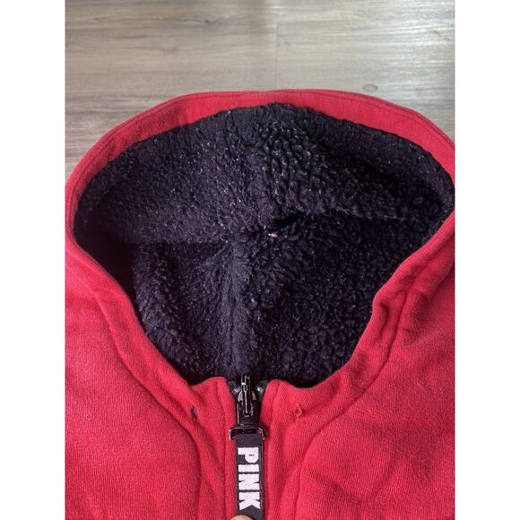 Victoria’s Secret PINK Red Full Zip Hoodie size Medium Black Logo Sweater Sherpa - Picture 2 of 4